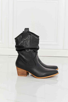 MMShoes Better in Texas Scrunch Cowboy Boots in Black